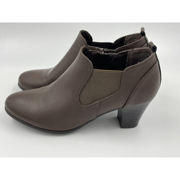 SOLANZ! Women's Ankle Boots  Med Heel  Zip  Shoes  Size 6.5 M Brown Booties - Picture 1 of 11